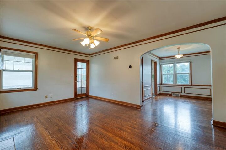 Property Photo:  211 NE 82 Terrace  MO 64118 
