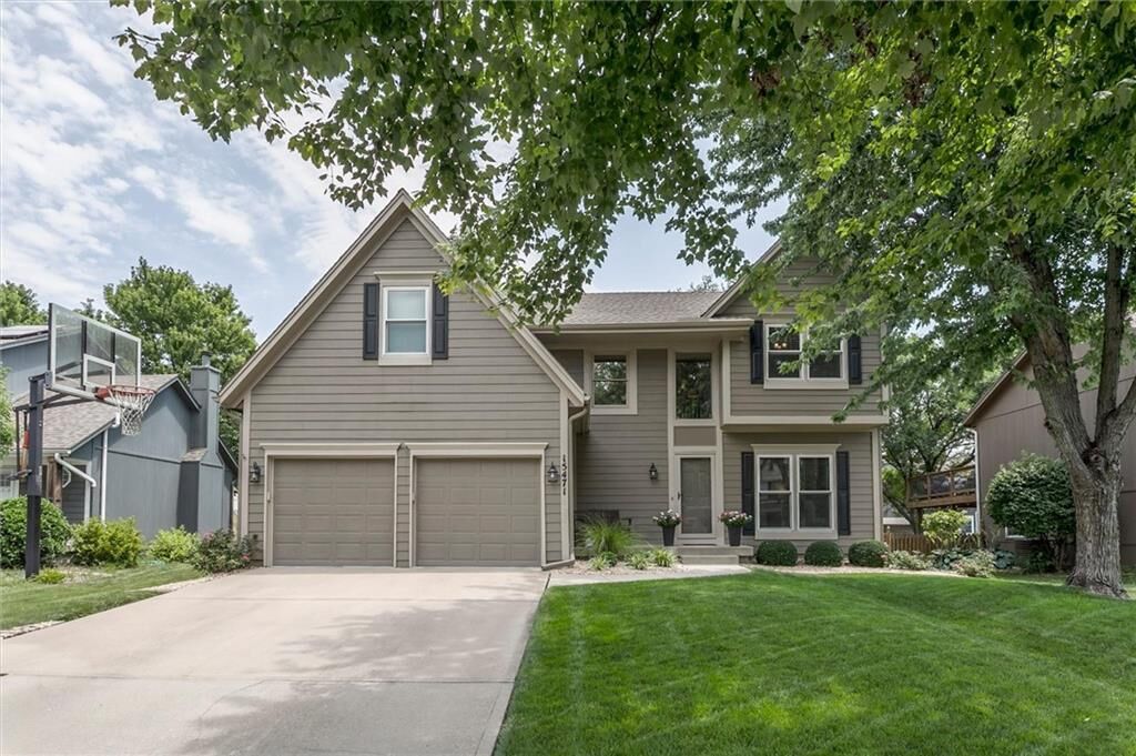 Property Photo:  15471 S Wyandotte Drive  KS 66062 