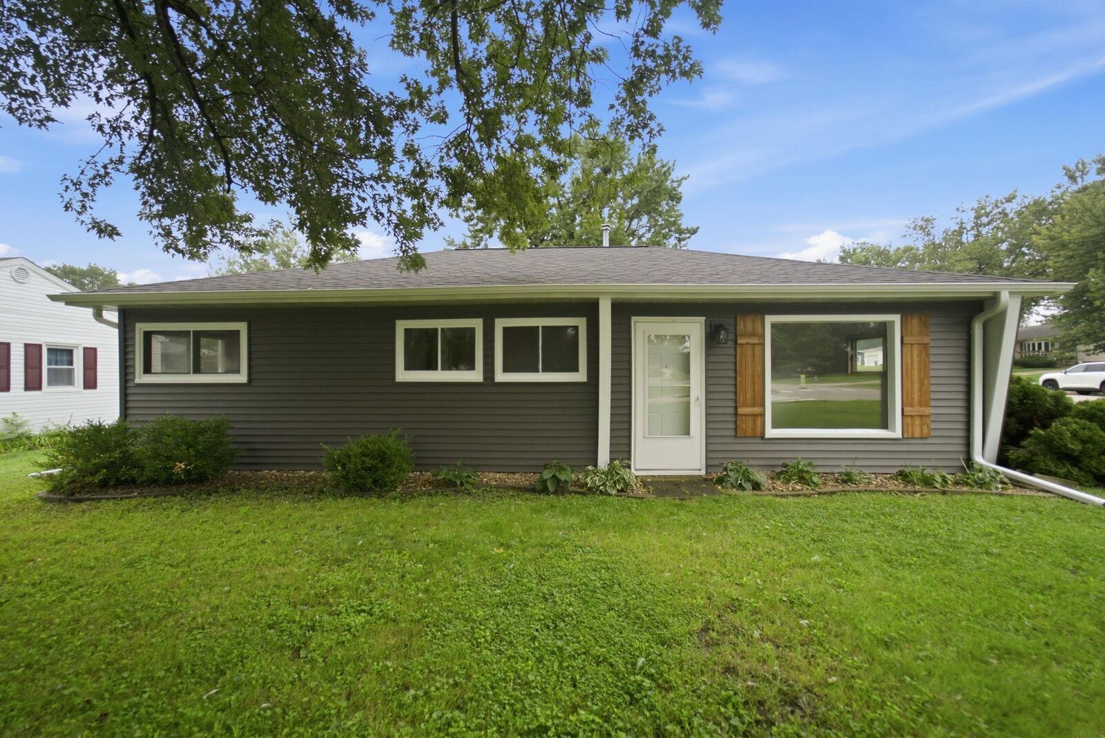 Property Photo: 4110 Rownd Street IA 50613