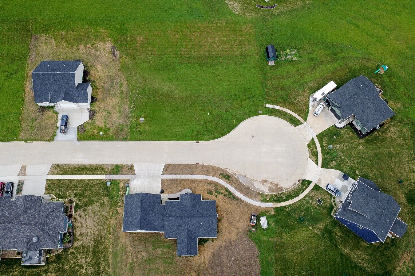Property Photo:  1912 Greenbelt Drive  IA 52577 