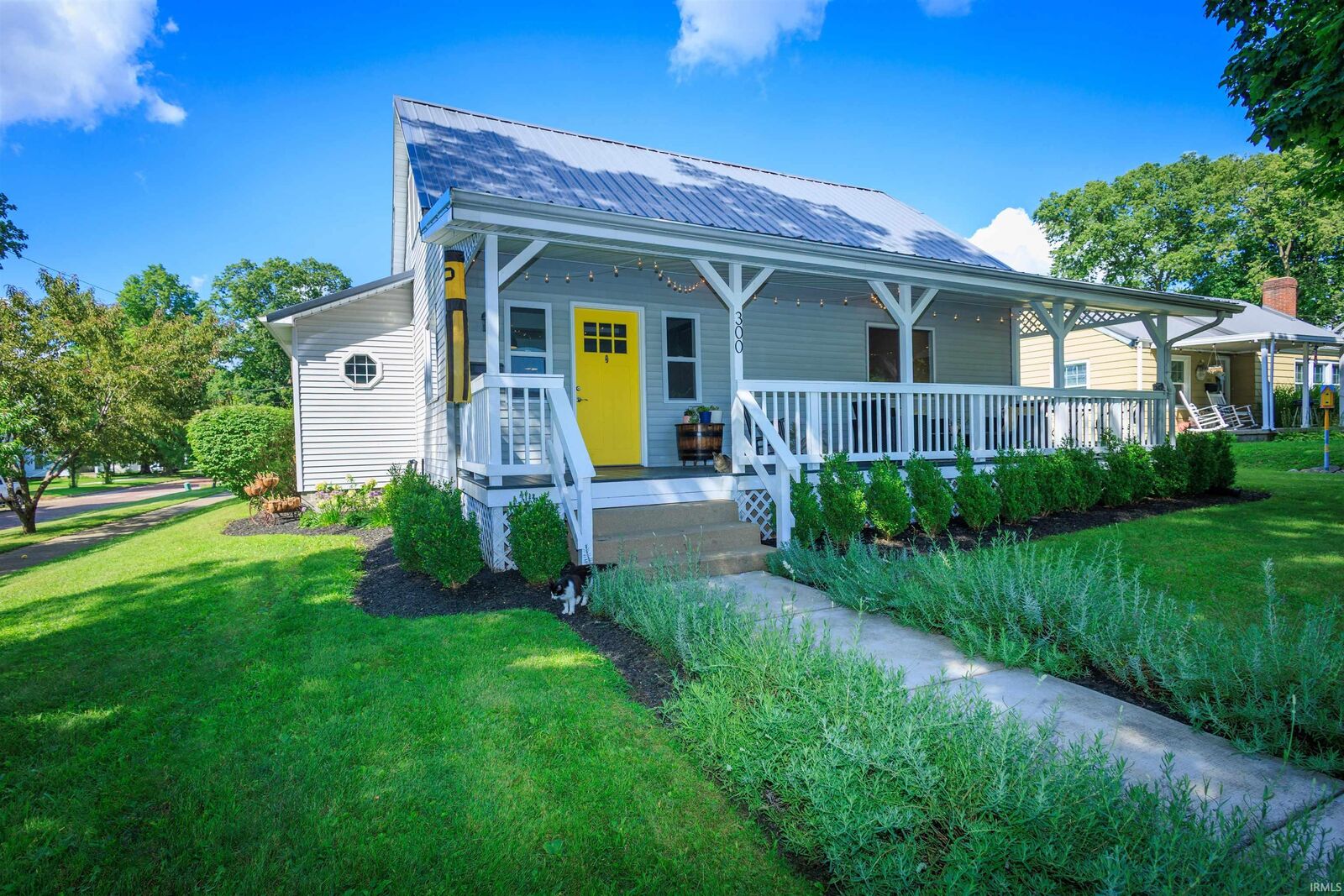Property Photo: 300 E New Street IN 47918