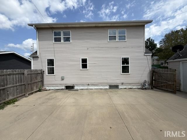 Property Photo: 323 N Marshall Street IN 46506