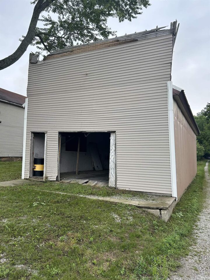 Property Photo: 2441 S Old State Road 3 Road IN 46763