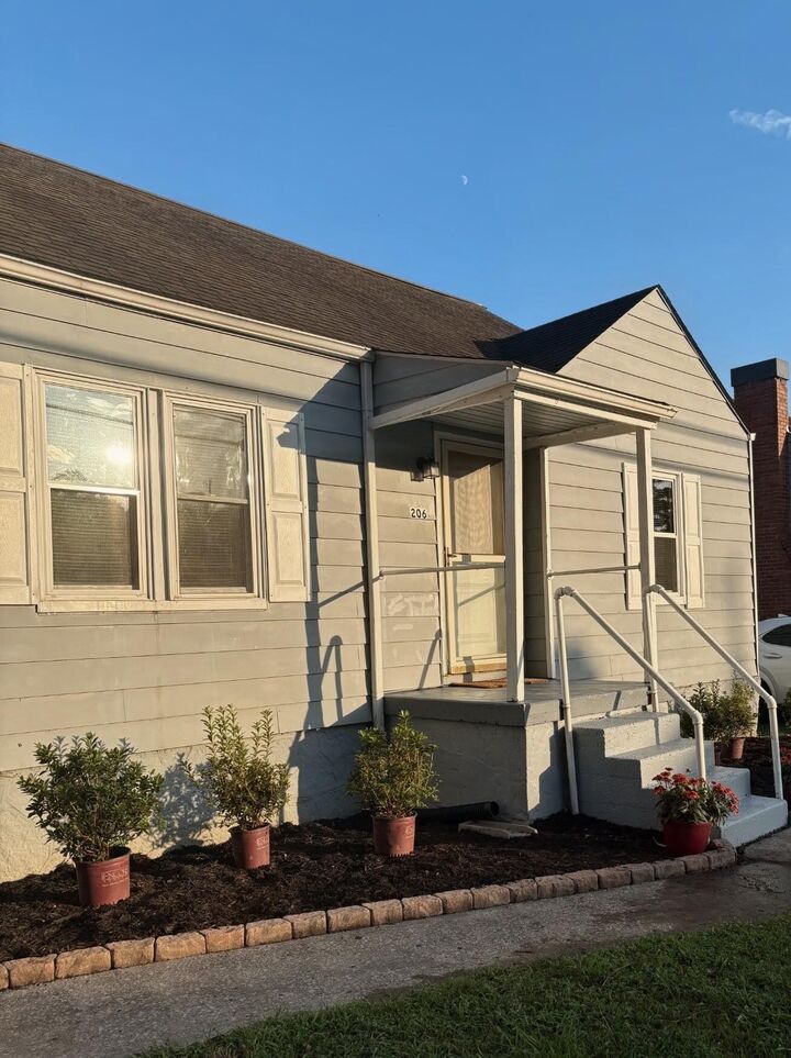 Property Photo:  206 Moren Road  KY 40741 