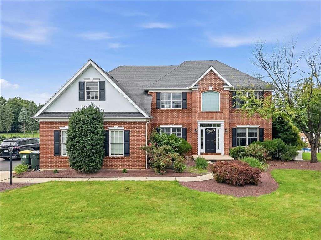 Property Photo:  4082 Meckes Drive  PA 18088 