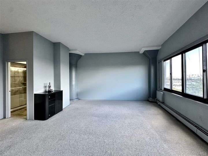Property Photo: 10 Bay Street Landing 2B NY 10301