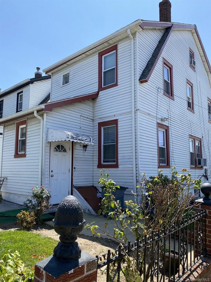 Property Photo:  11301 209th Street  NY 11429 