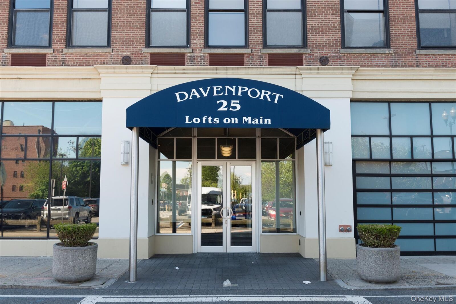 Property Photo:  25 Leroy Place 501  NY 10805 