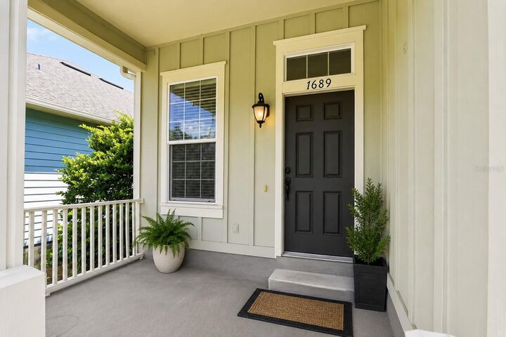 Property Photo: 7689 SW 24th Lane FL 32608