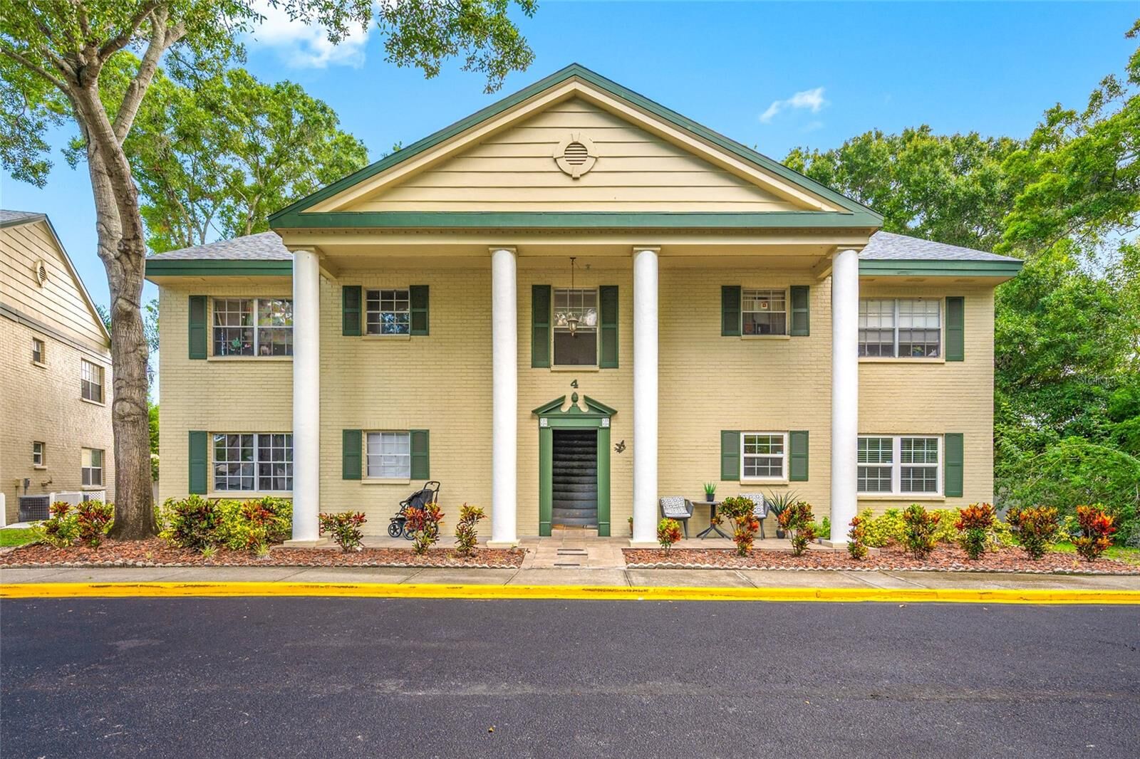 Property Photo:  131 N Mercury Avenue 131  FL 33765 
