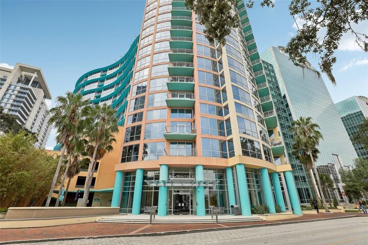 Property Photo: 322 E Central Boulevard 806 FL 32801