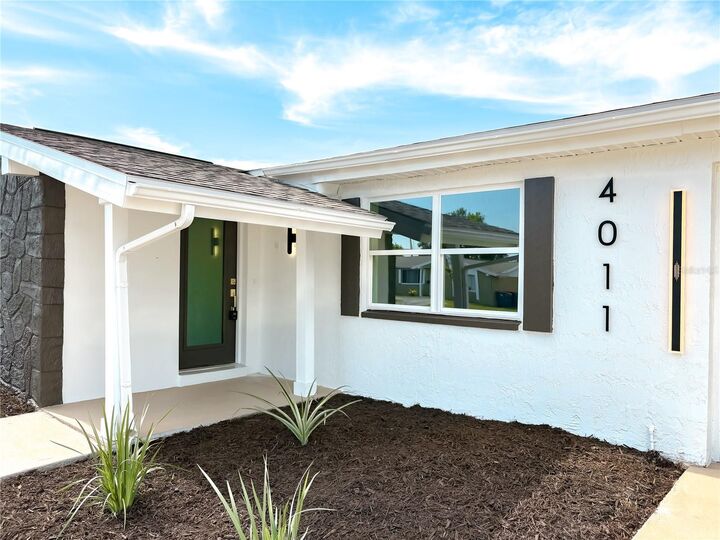 Property Photo:  4011 Grayton Drive  FL 34652 