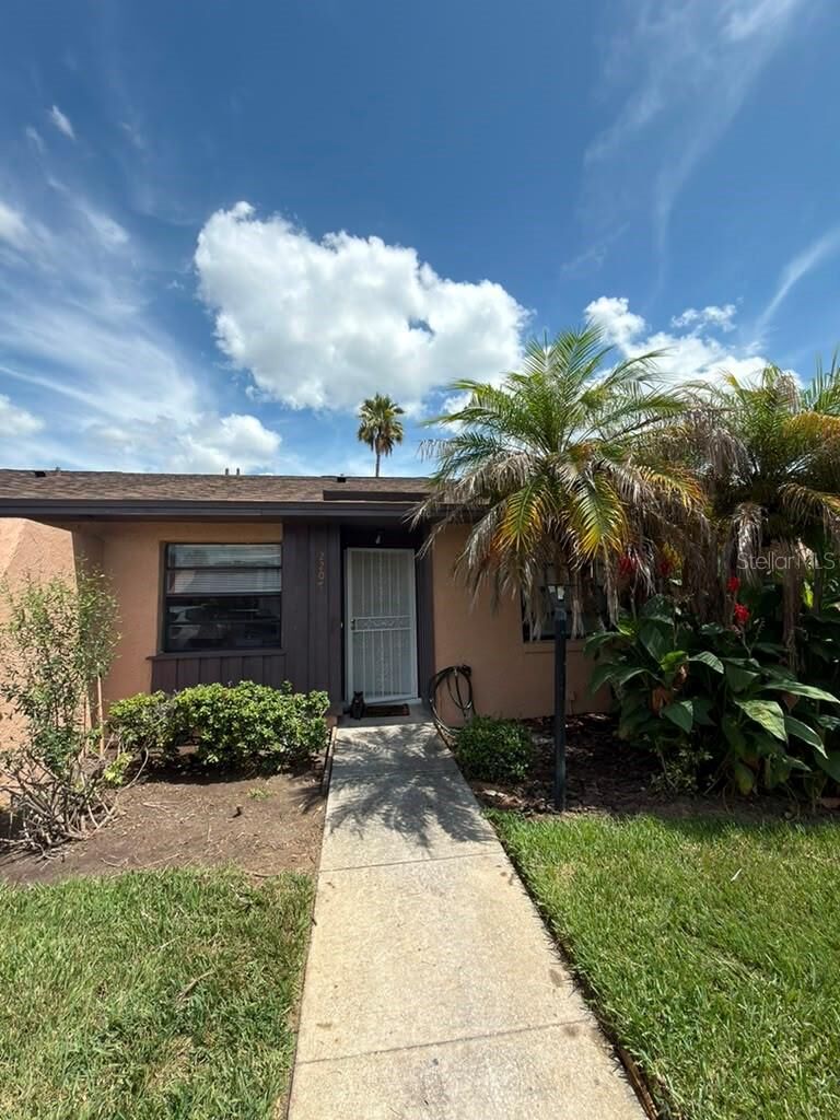 Property Photo: 2207 Caribbean Drive FL 34741