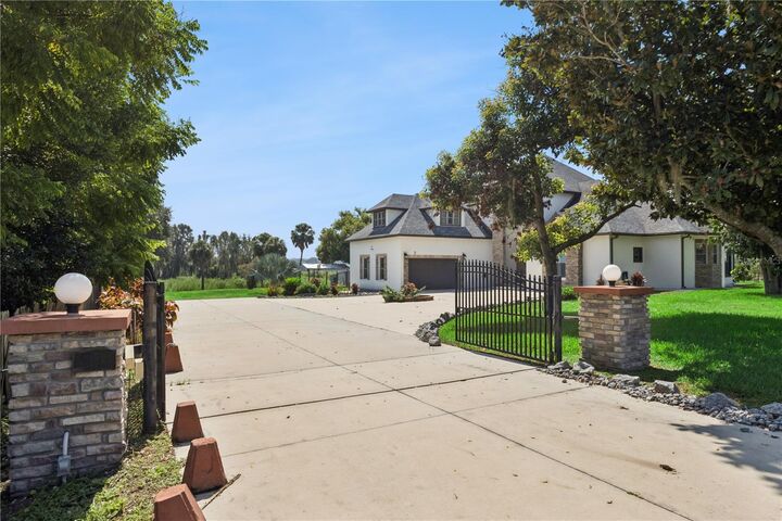 Property Photo: 91 Woodland Drive FL 33844