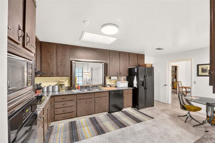 Property Photo:  4624 NW 19th Place  FL 32605 