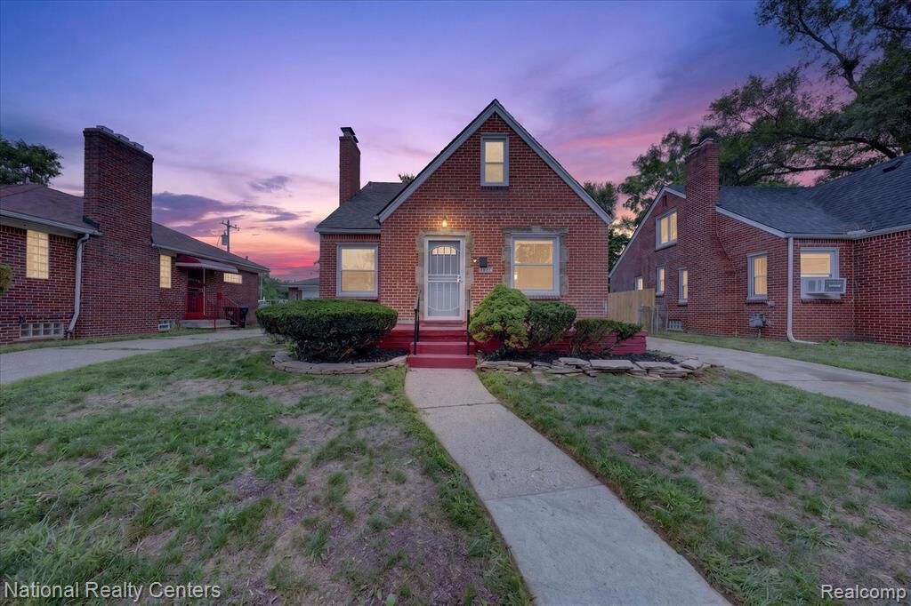 Property Photo: 19428 Gallagher Street MI 48234 1678