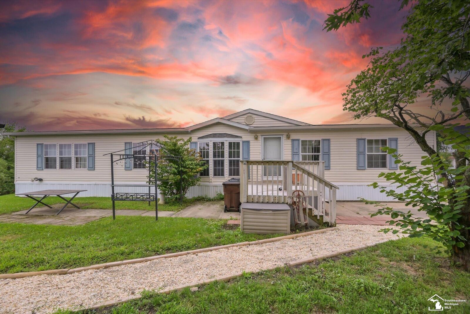 Property Photo: 584 Pine Tree Court MI 48162