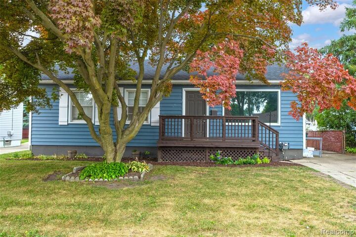 Property Photo:  1017 Amelia Avenue  MI 48073 2704 