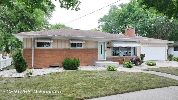 Property Photo:  334 S 20th Street  MI 48601 
