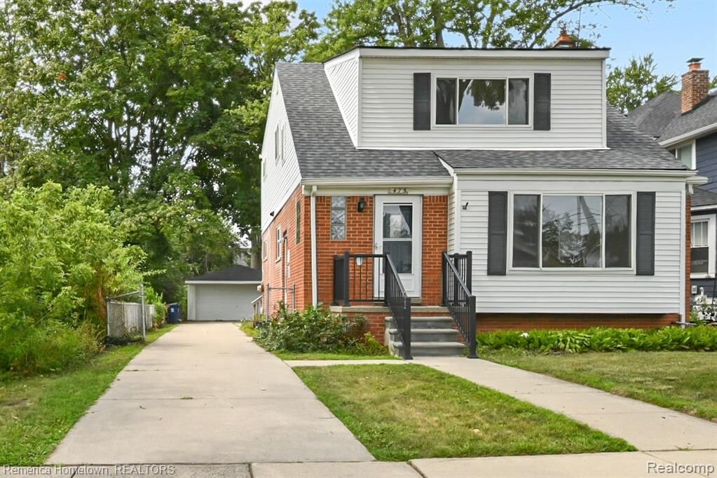 Property Photo: 475 N Harvey Street MI 48170 1224