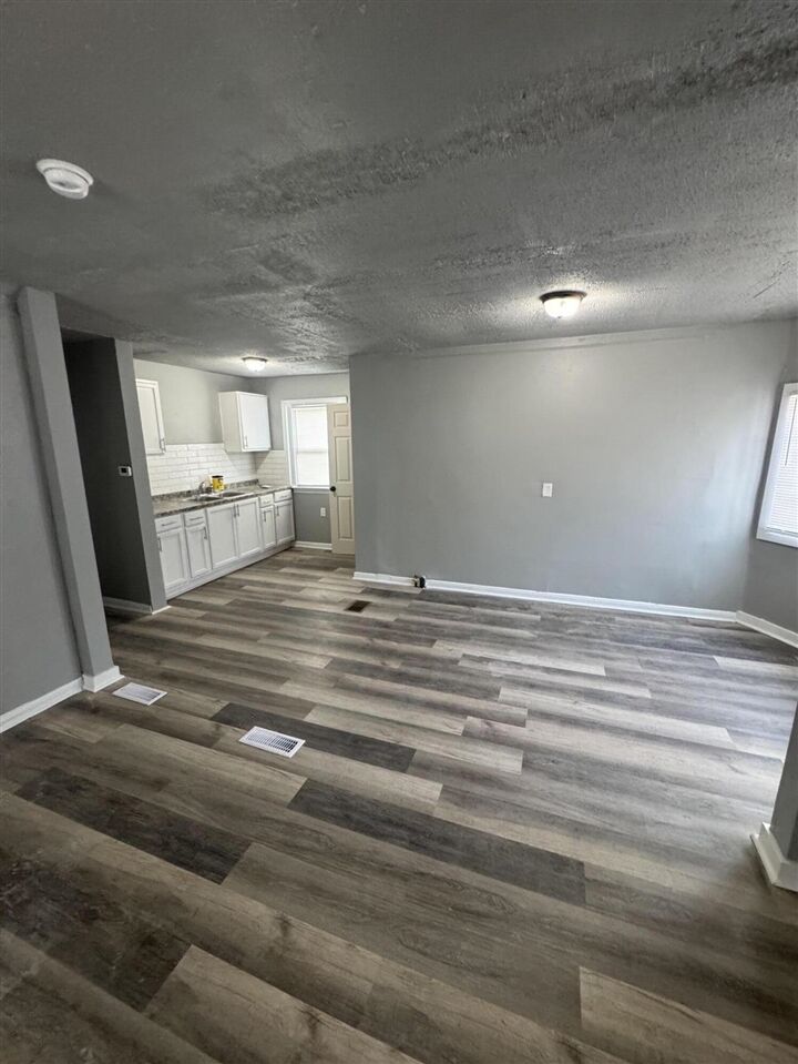 Property Photo:  19928 Annott Avenue  MI 48205-1605 