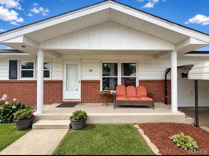 Property Photo:  218 Cypress Street  MO 63601 