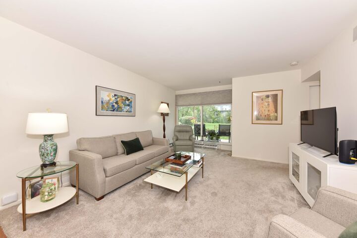 Property Photo: 425 W Willow Ct WI 53217