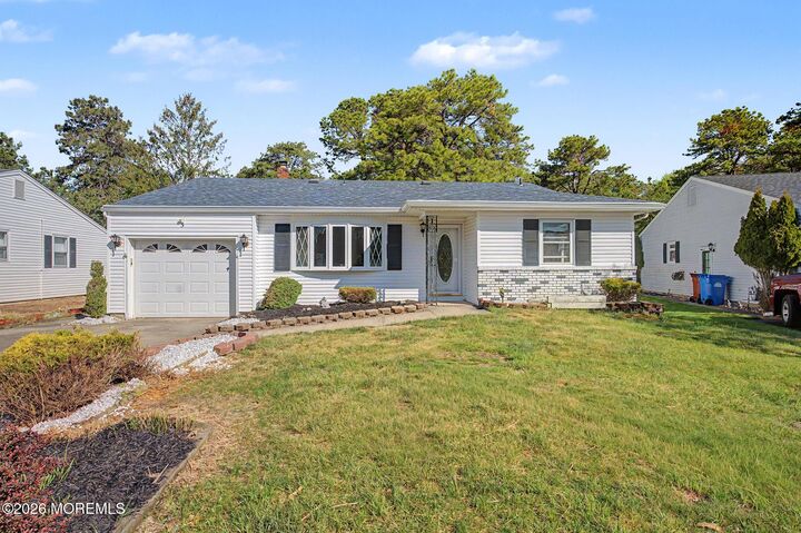 Property Photo:  3 Whitaker Drive  NJ 08757 