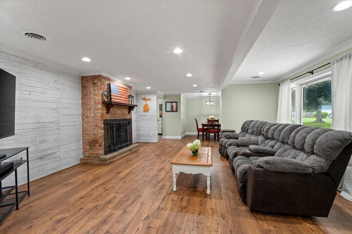 Property Photo:  2264 Effie Lane  MI 49120 