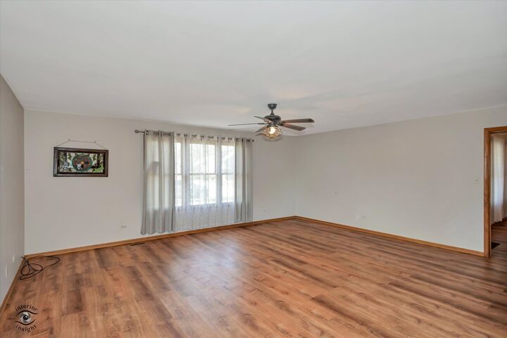 Property Photo: 8001 S Lockwood Avenue IL 60459