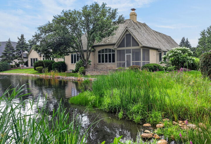 Property Photo:  46 Forest Gate Circle  IL 60523 