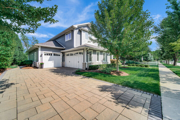 Property Photo:  141 Oak Street  IL 60423 