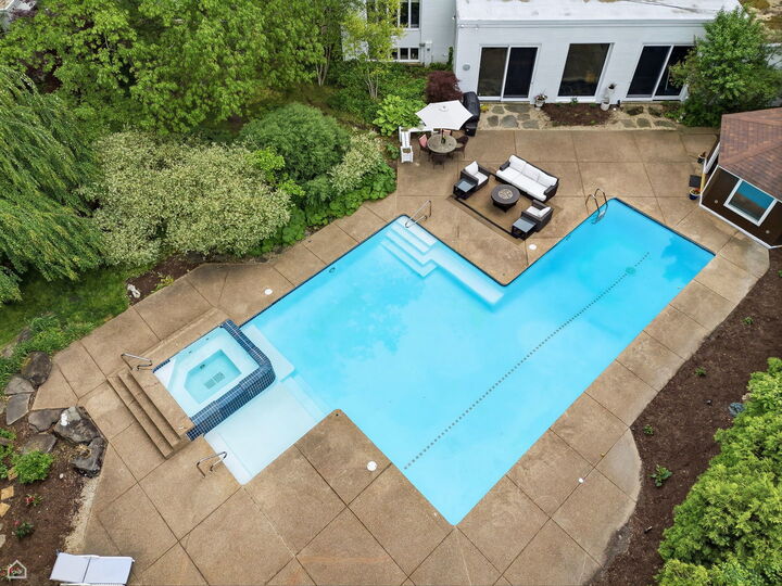 Property Photo:  1540 Grant Road  IL 60062 