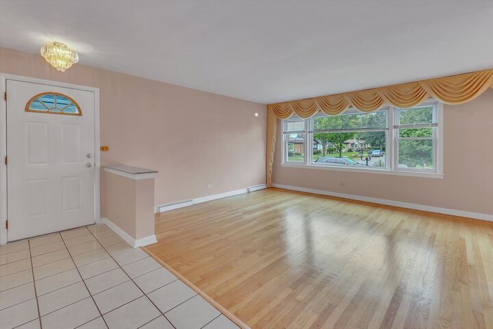 Property Photo:  8133 Hamlin Avenue  IL 60076 