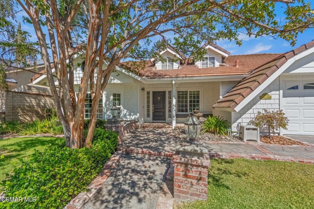 Property Photo:  2690 Deerwood Avenue  CA 93065 