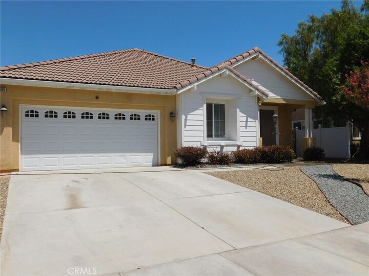 Property Photo: 27686 Blue Topaz CA 92585