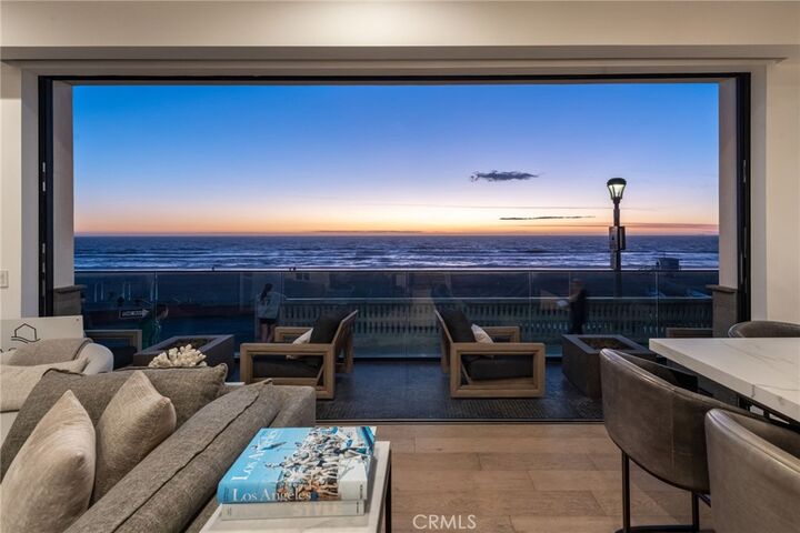 Property Photo: 2200 The Strand A CA 90266