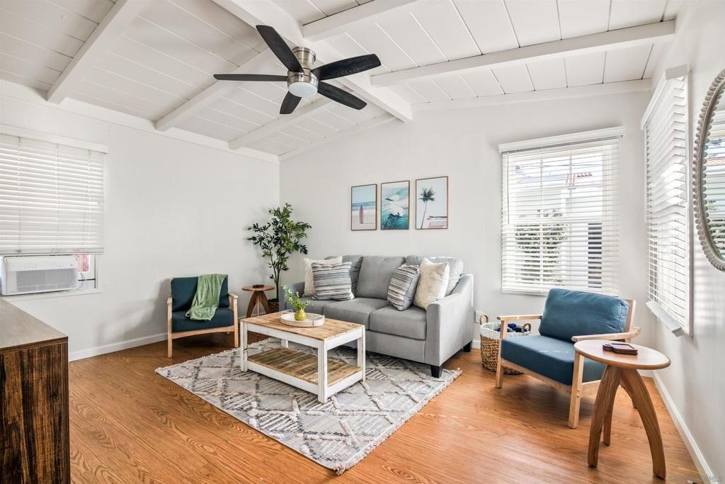 Property Photo: 319 Nautilus Street CA 92037