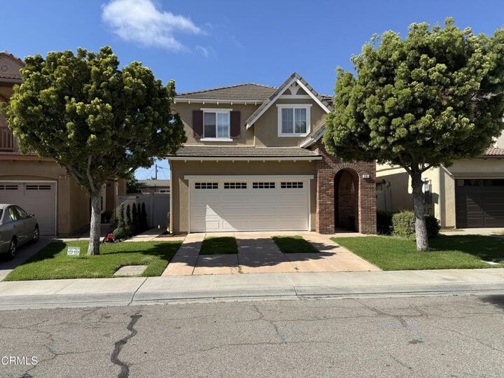 Property Photo:  241 Bishop Way  CA 93033 