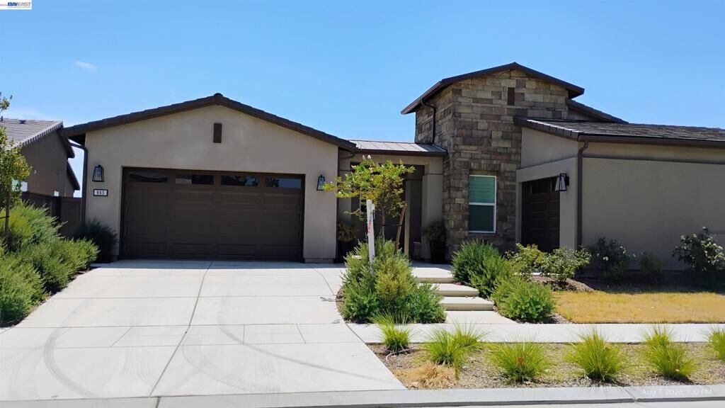 Property Photo: 965 Beaver Pond Loop CA 93636
