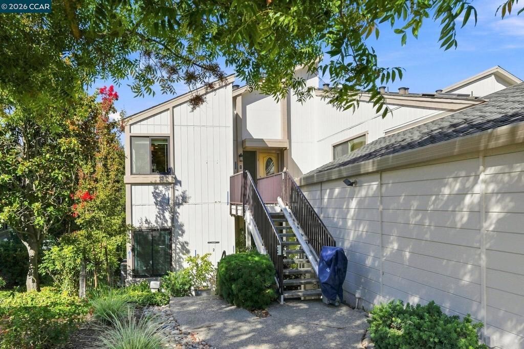 Property Photo:  3462 Rossmoor Pkwy 1  CA 94595 