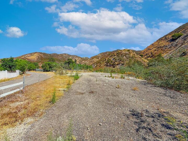 Property Photo: 13912 N Mesa Alta Road CA 91342