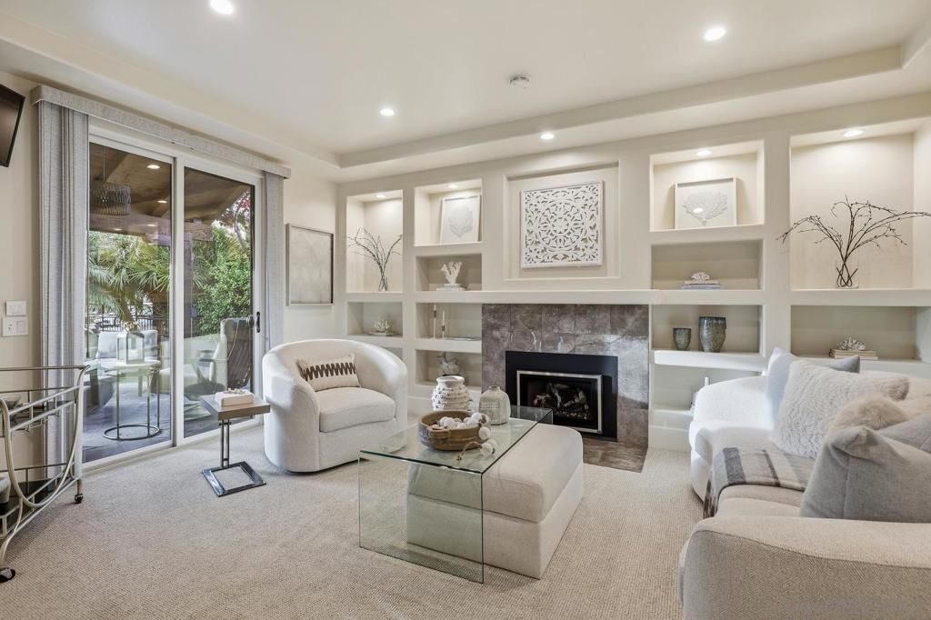 Property Photo:  531 J Avenue  CA 92118 
