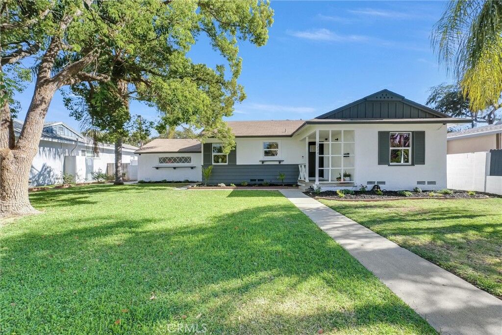 Property Photo:  1204 Riverside  CA 92831 