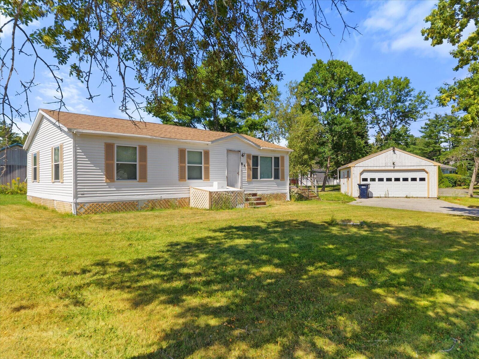 Property Photo:  85 Shepherd Drive  ME 04401 