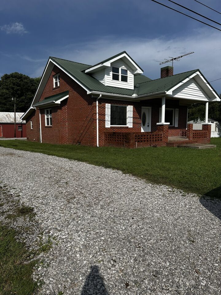 Property Photo:  2930 Murfreesboro Hwy  TN 37355 
