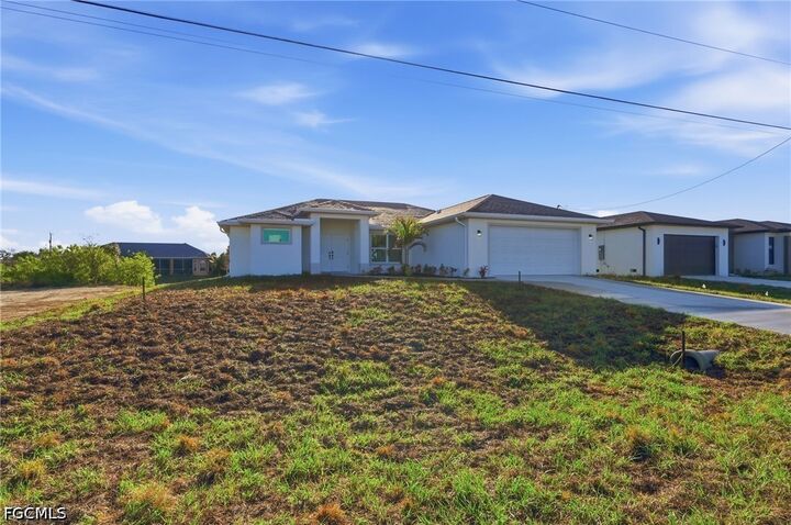 Property Photo: 2105 NE 1st Avenue FL 33909