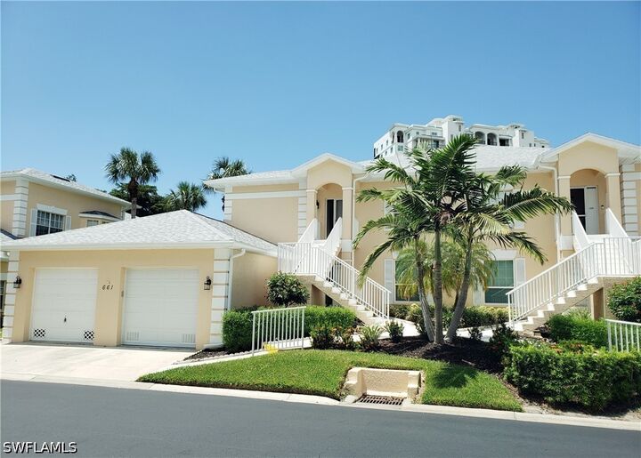 Property Photo: 661 Wiggins Lake Drive 201 FL 34110