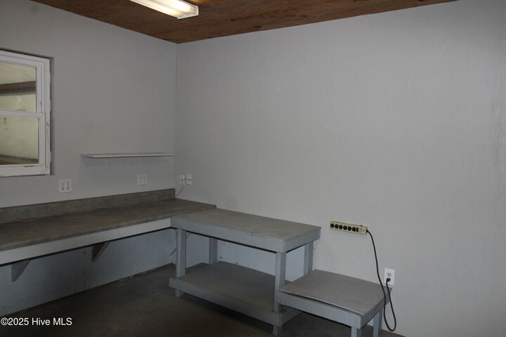Property Photo: 112 Seth Thomas Lane NC 28584