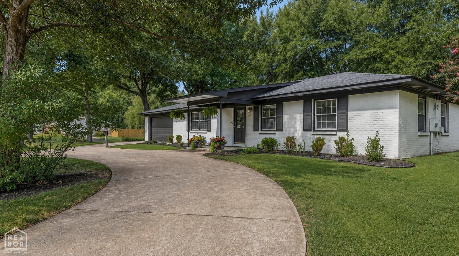 Property Photo: 1708 Rich Road AR 72401